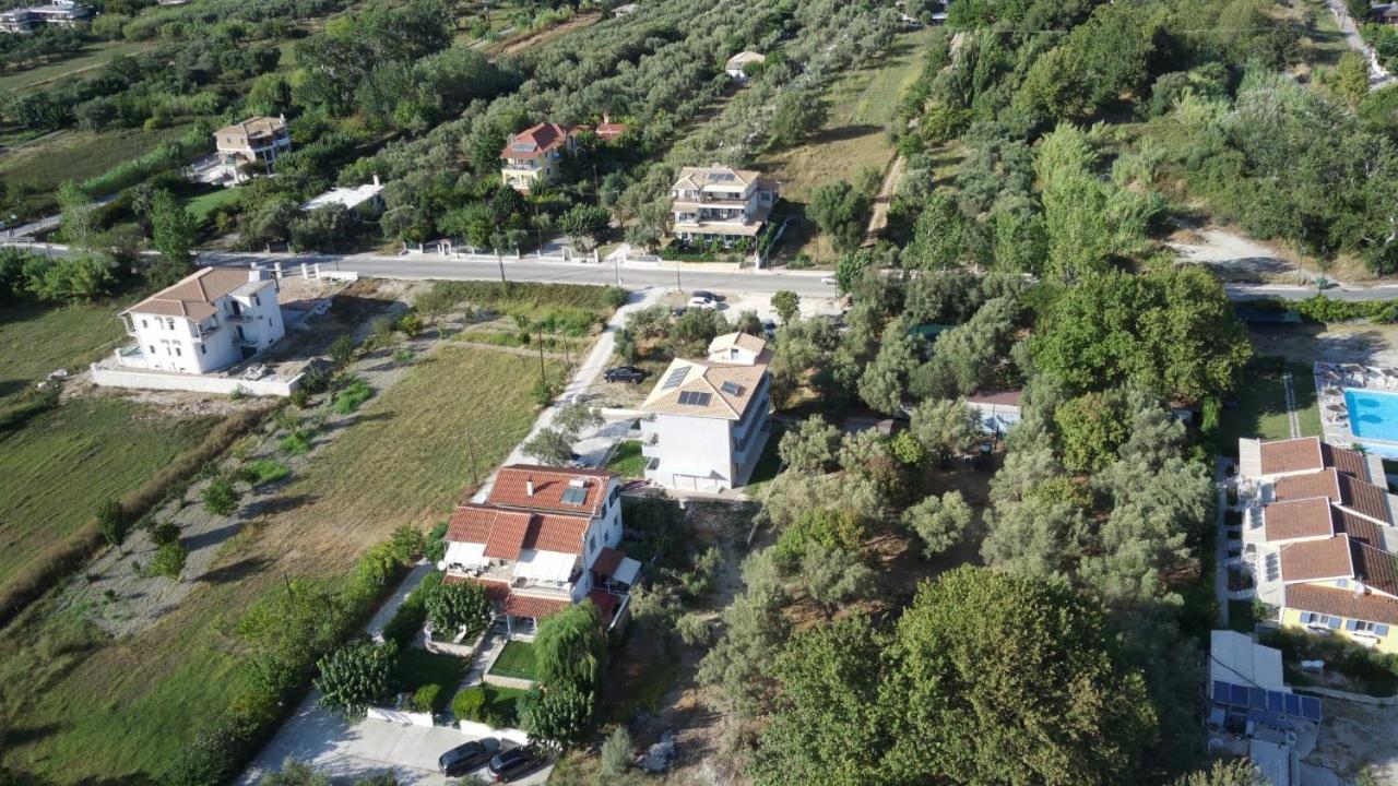 Queen Bay Studios Vasilikí Exterior foto